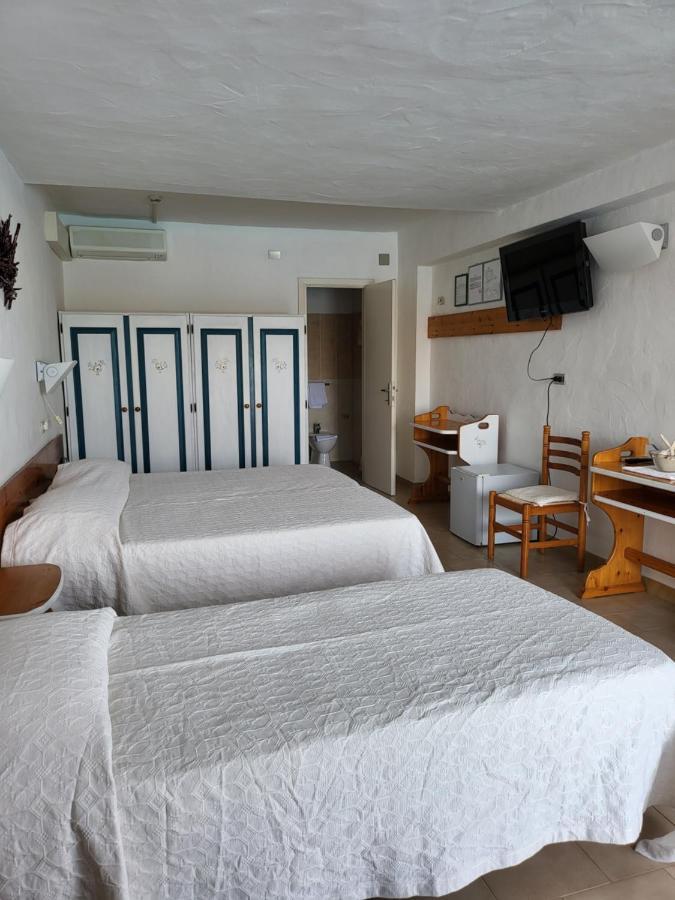 Hotel Olimpia Baja Sardinia Ngoại thất bức ảnh