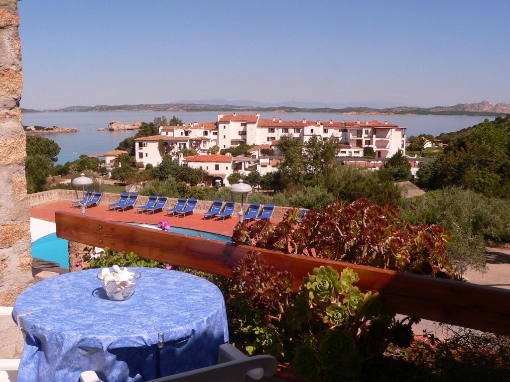 Hotel Olimpia Baja Sardinia Phòng bức ảnh