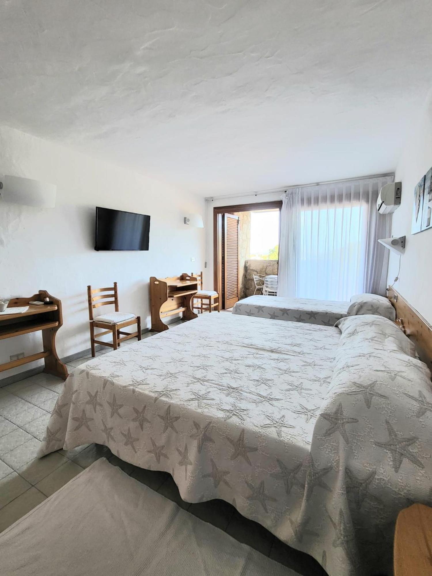 Hotel Olimpia Baja Sardinia Ngoại thất bức ảnh