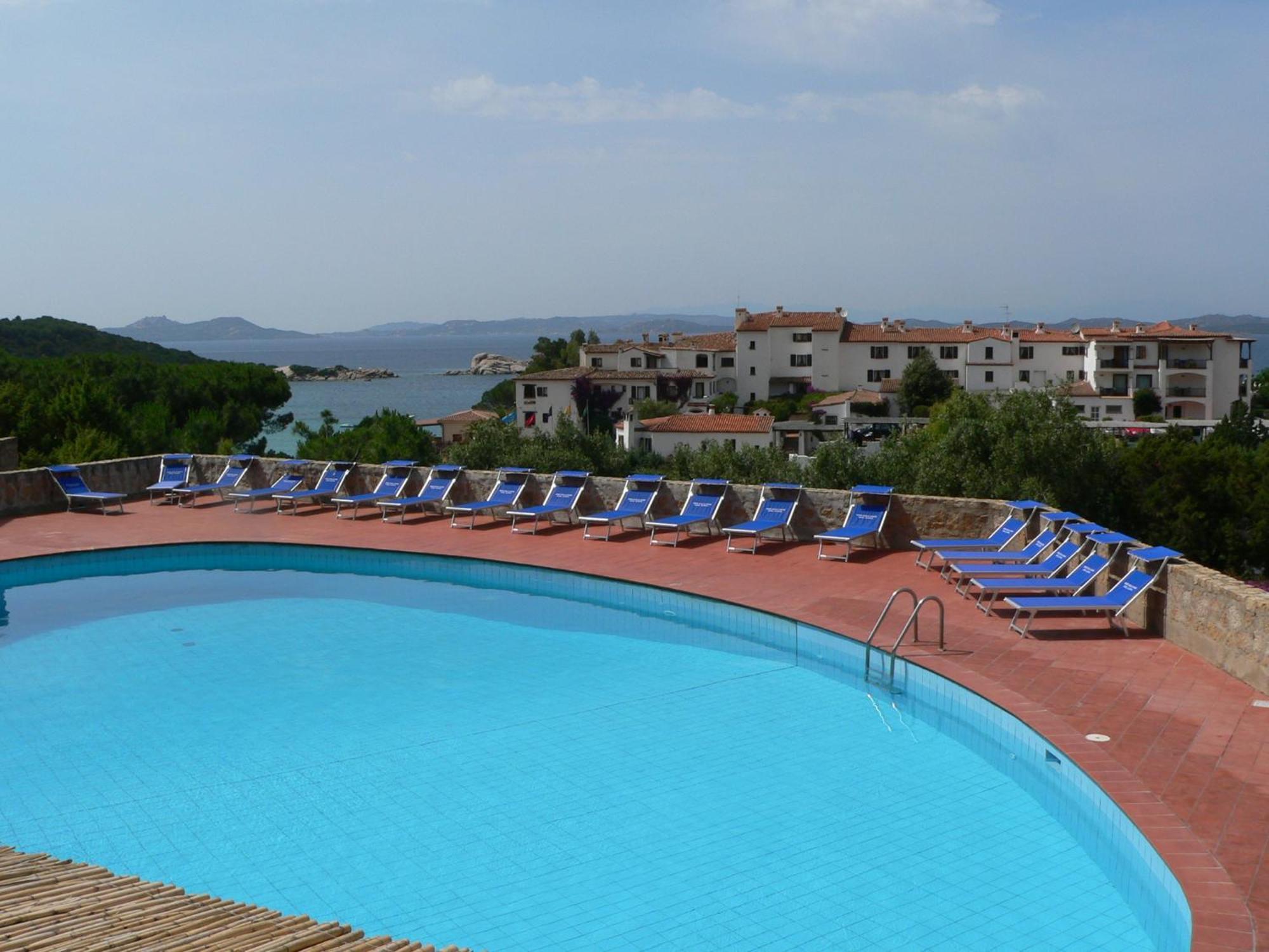 Hotel Olimpia Baja Sardinia Ngoại thất bức ảnh