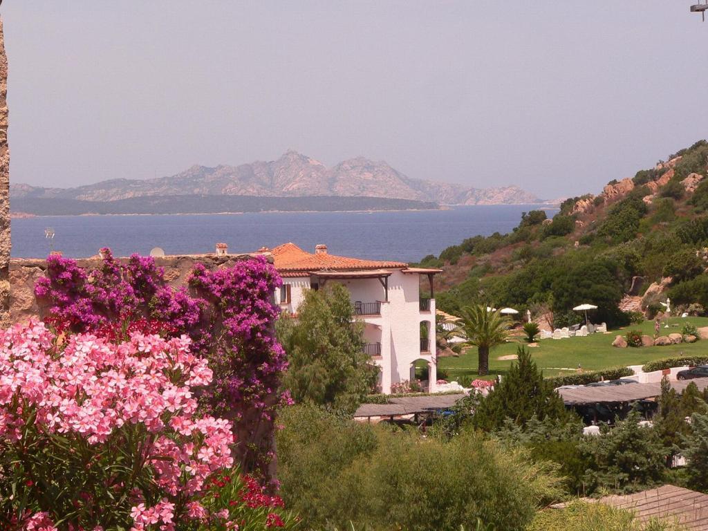 Hotel Olimpia Baja Sardinia Phòng bức ảnh